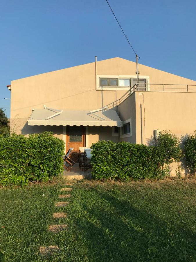 Вилла Perivoli House B Скала-Эресу Экстерьер фото